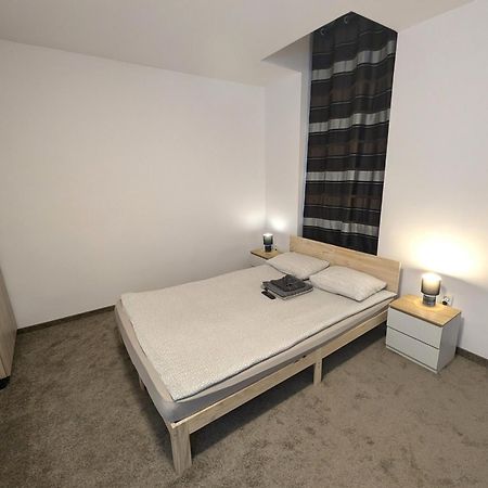 Sandor Central Studio Apartment Targu-Mures Bagian luar foto